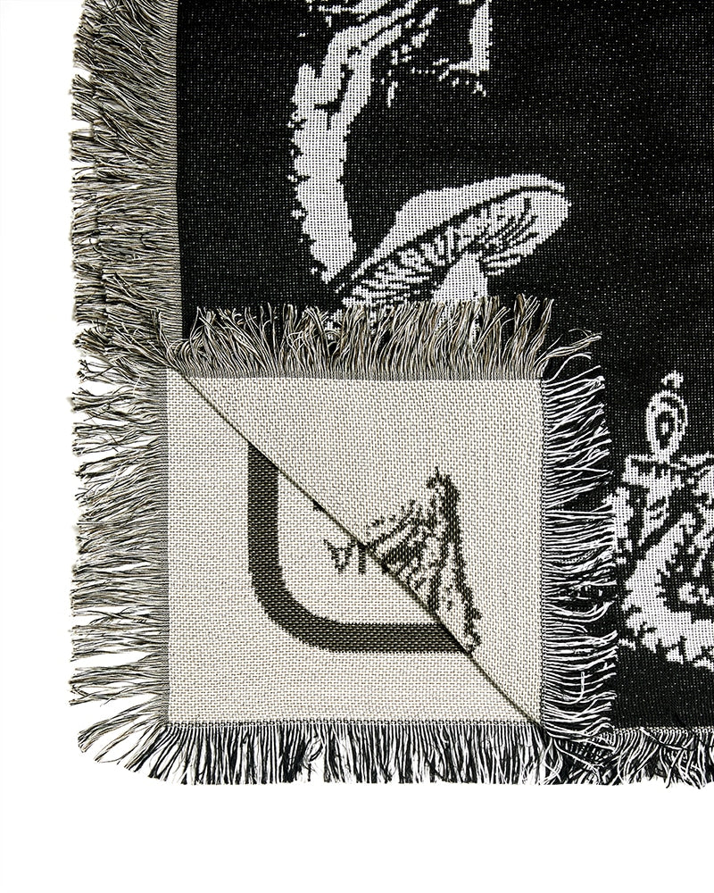 TGF Vintage ‘Frog and Skull’ Blanket - Image 3